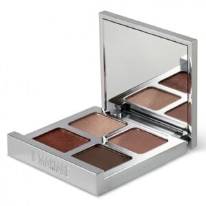 COLOR BOSS SQUAD EYESHADOW
MULTI-DIMENSIONAL 4-PAN EYE COLOR PALETTE